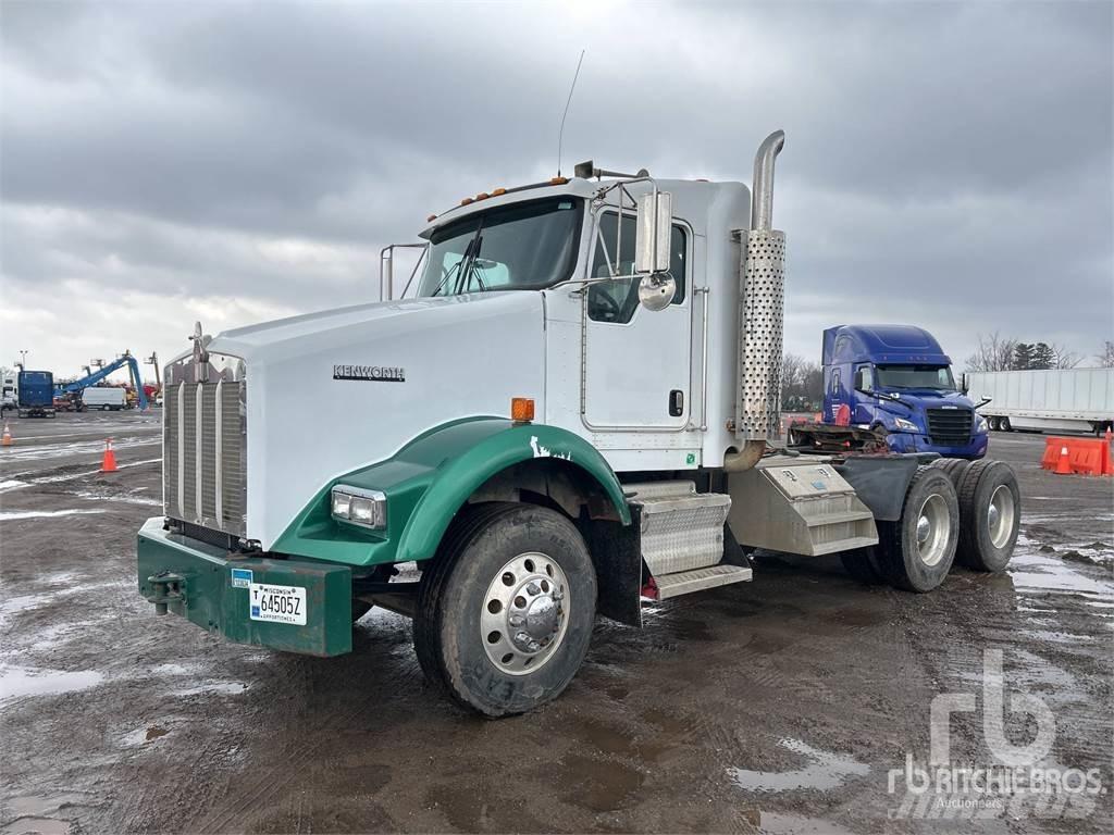 Kenworth T800 Truck Tractor Units