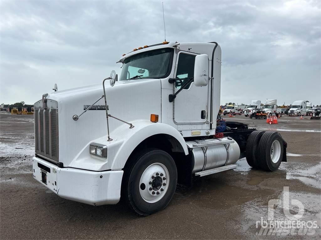 Kenworth T800 Truck Tractor Units
