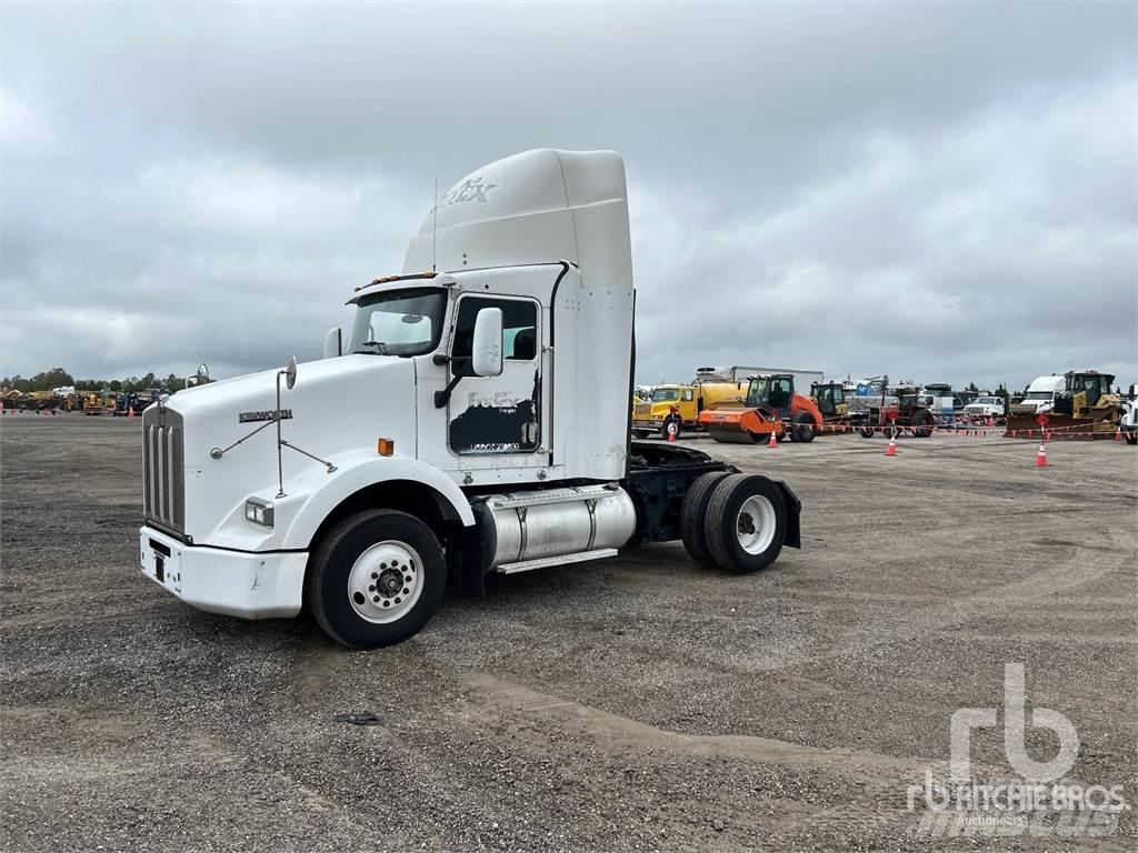 Kenworth T800 Truck Tractor Units