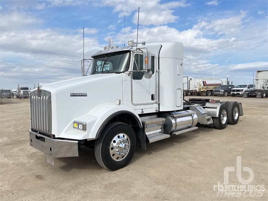 Kenworth T800 Truck Tractor Units