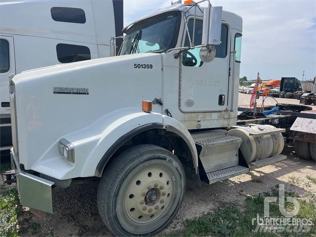Kenworth T800 Truck Tractor Units
