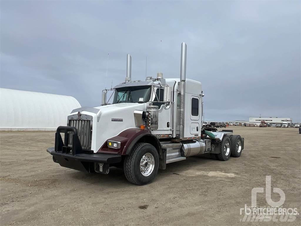 Kenworth T800 Truck Tractor Units