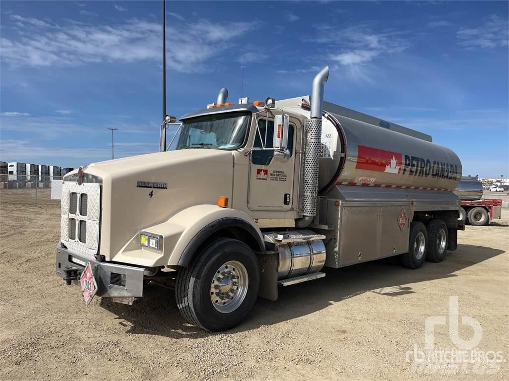 Kenworth T800 Tanker trucks