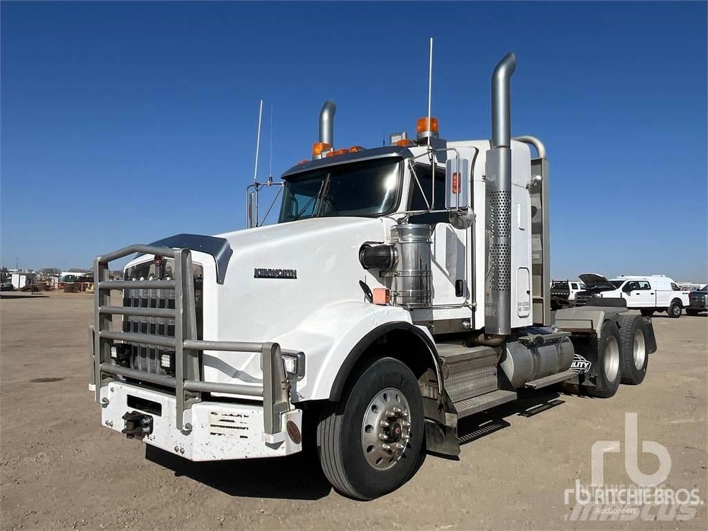 Kenworth T800 Truck Tractor Units