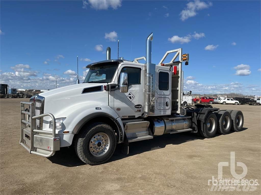 Kenworth T880 Truck Tractor Units