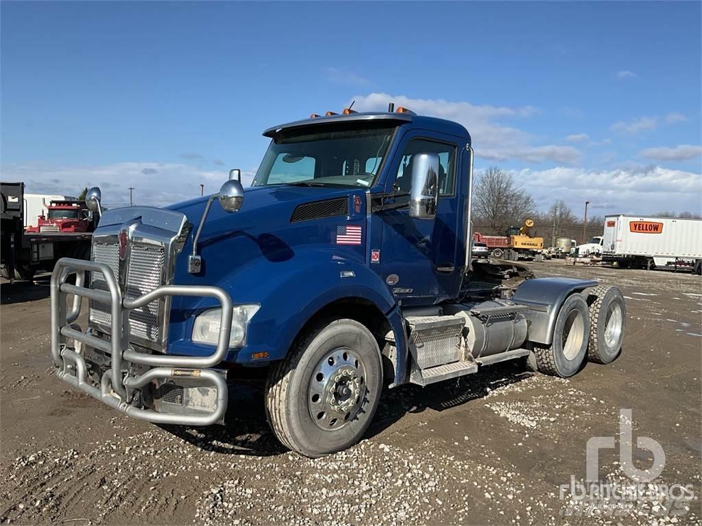 Kenworth T880 Truck Tractor Units