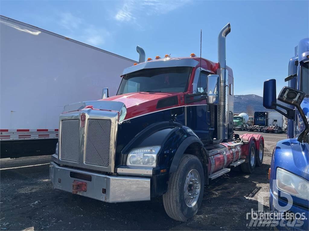 Kenworth T880 Truck Tractor Units
