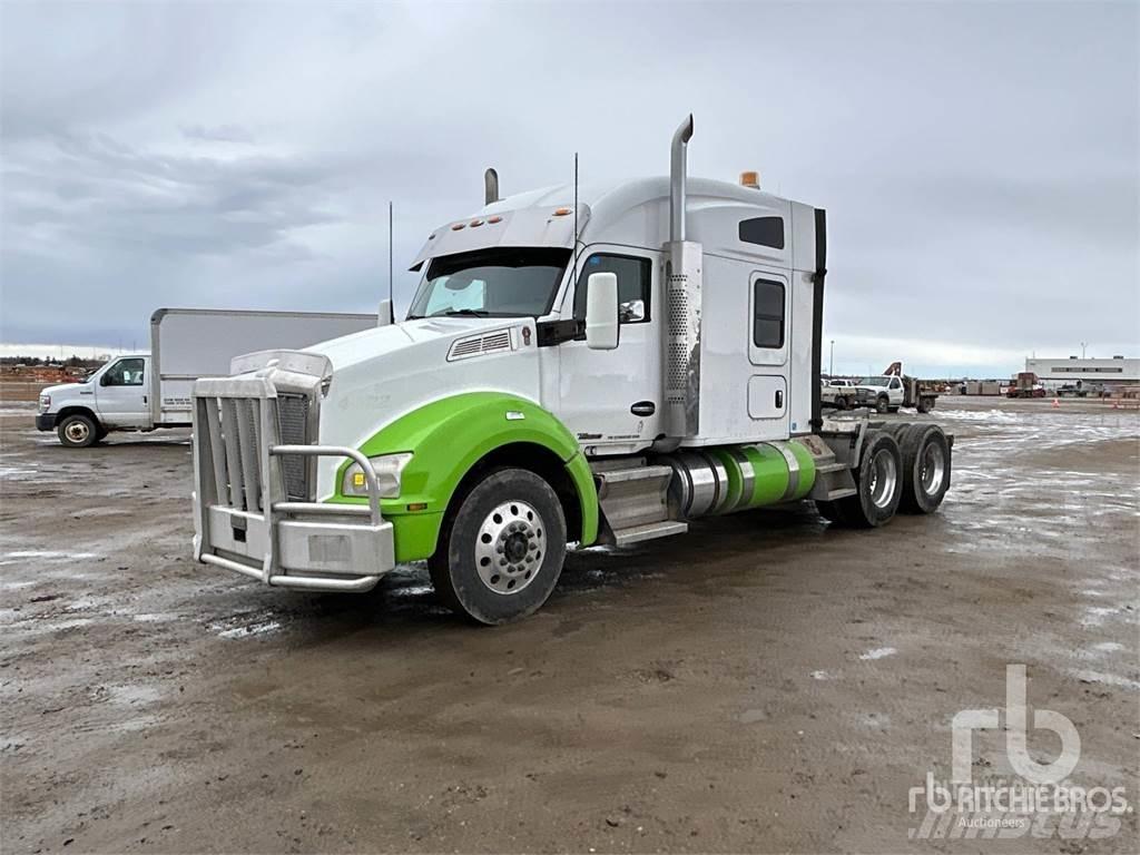 Kenworth T880 Truck Tractor Units