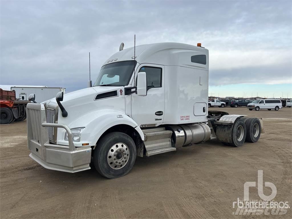 Kenworth T880 Truck Tractor Units