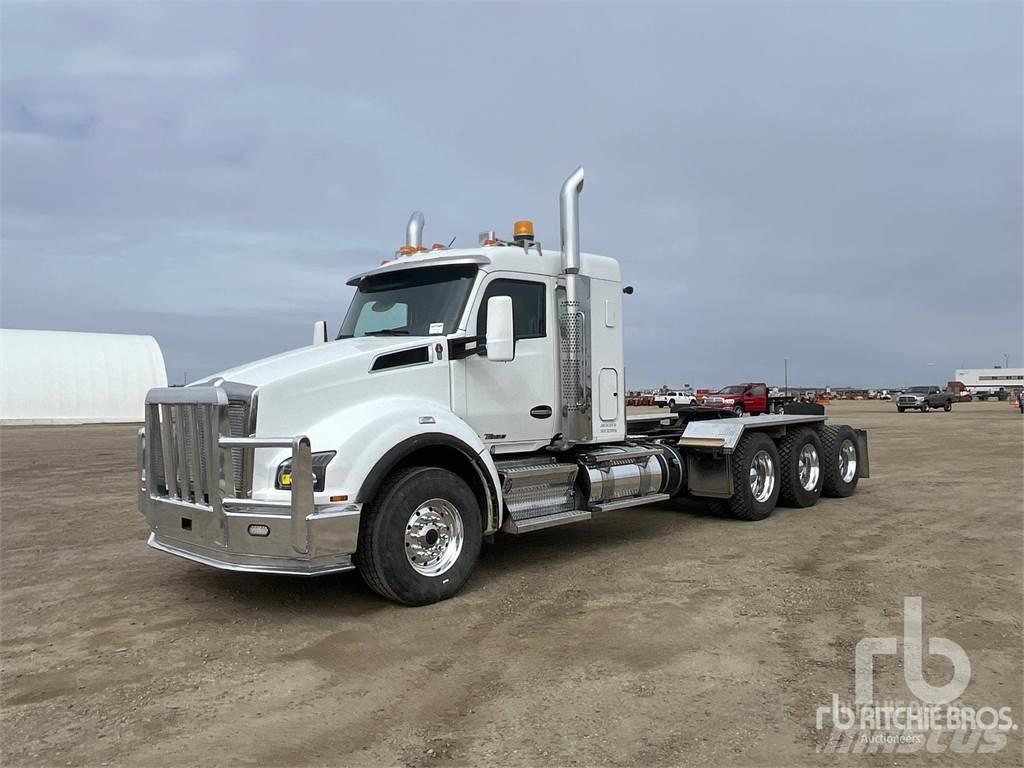 Kenworth T880 Truck Tractor Units