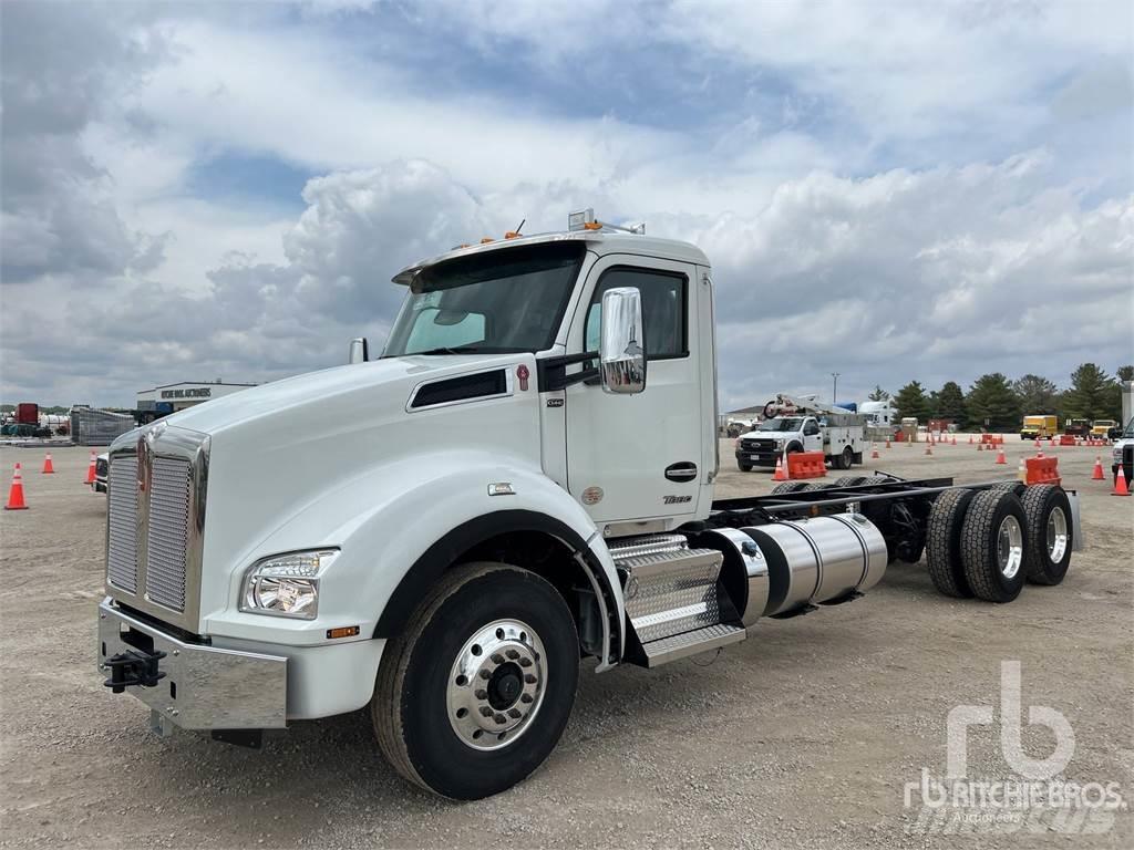 Kenworth T880 Chassis Cab trucks