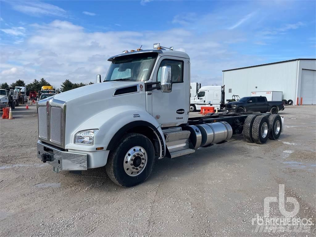 Kenworth T880 Chassis Cab trucks