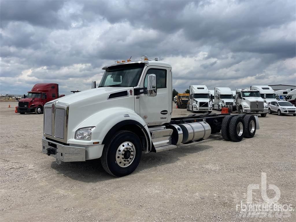 Kenworth T880 Chassis Cab trucks