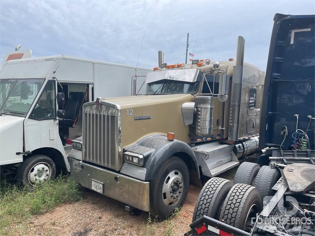 Kenworth W900 Truck Tractor Units