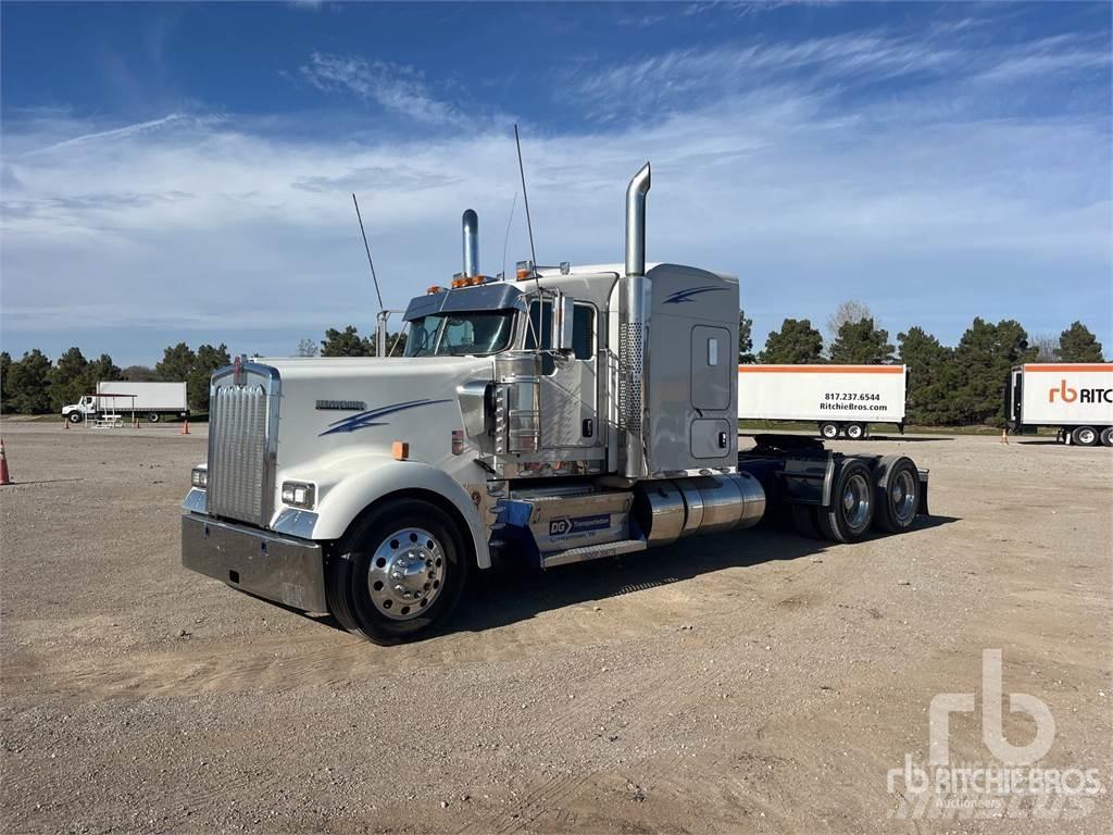 Kenworth W900 Truck Tractor Units