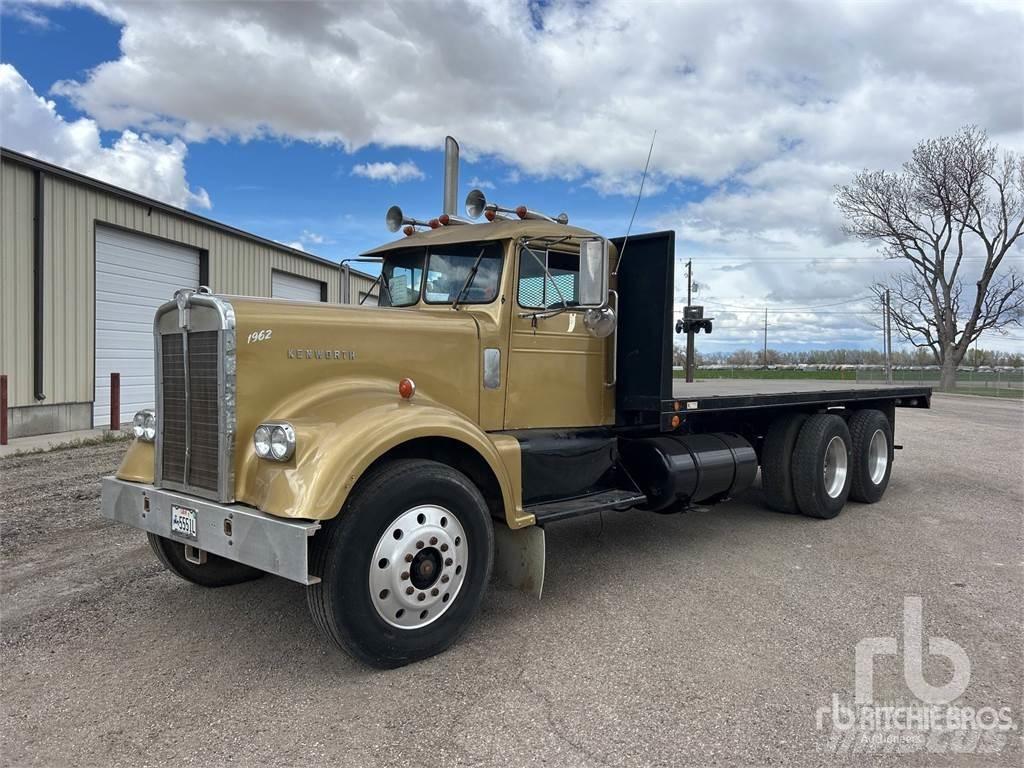 Kenworth W900 Flatbed/Dropside trucks