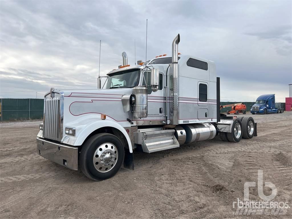 Kenworth W900 Truck Tractor Units
