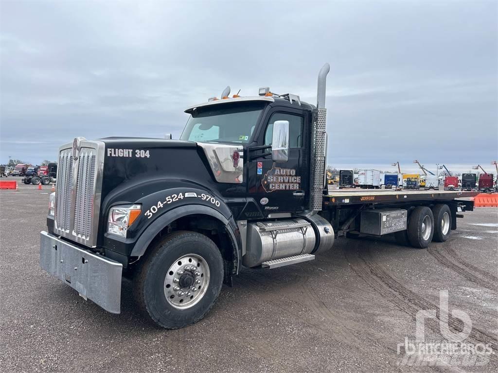Kenworth W990 Recovery vehicles