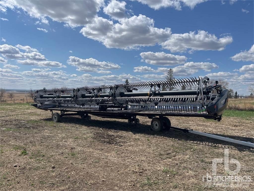 MacDon FD240 Combine harvester heads