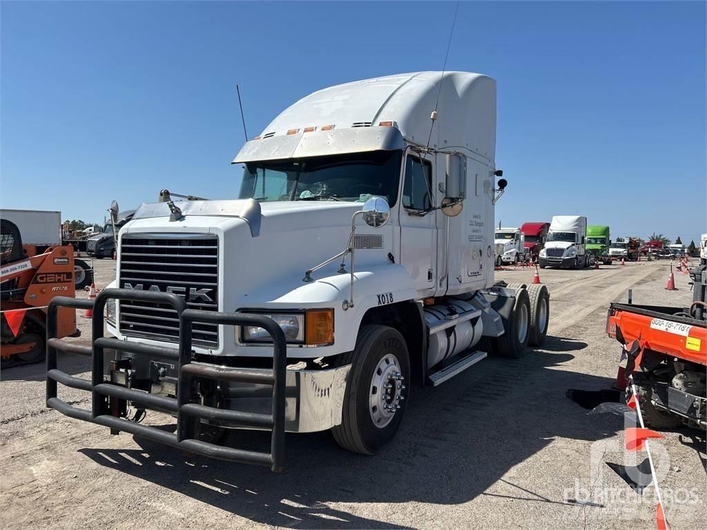 Mack CH613 Truck Tractor Units