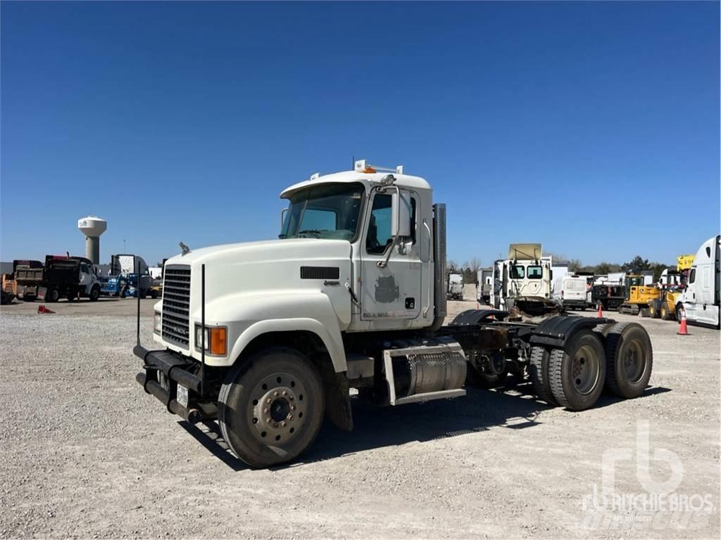 Mack CHU613 Truck Tractor Units