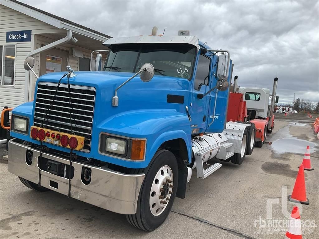 Mack CHU613 Truck Tractor Units