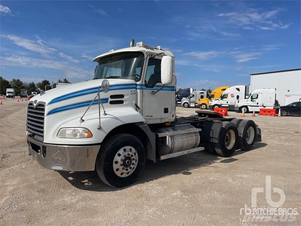 Mack CXN613 Truck Tractor Units