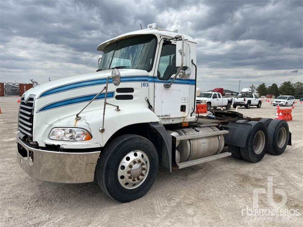 Mack CXP613 Truck Tractor Units