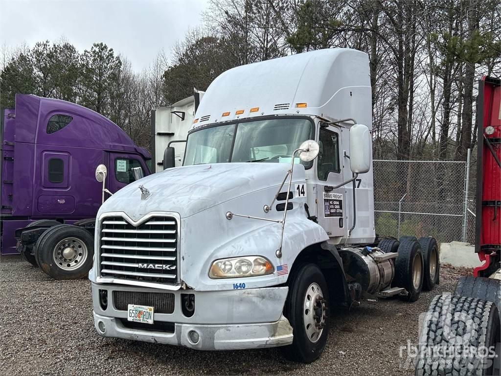 Mack CXU613 Truck Tractor Units