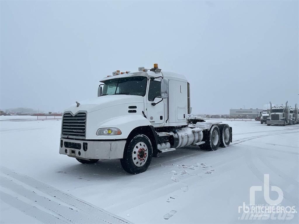 Mack CXU613 Truck Tractor Units
