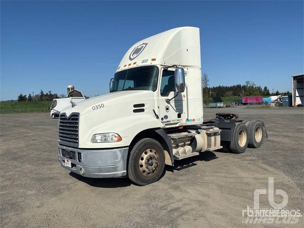 Mack CXU613 Truck Tractor Units