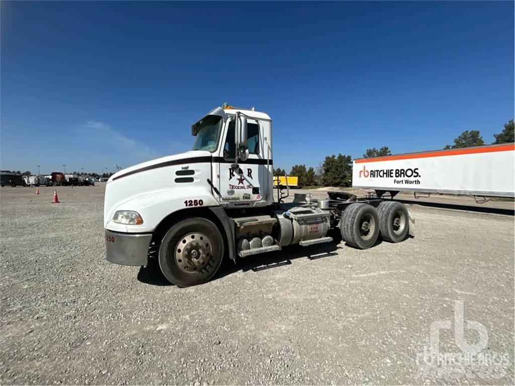 Mack CXU613 Truck Tractor Units