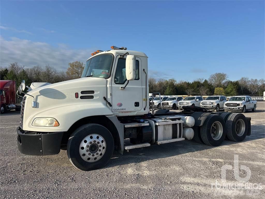 Mack CXU613 Truck Tractor Units
