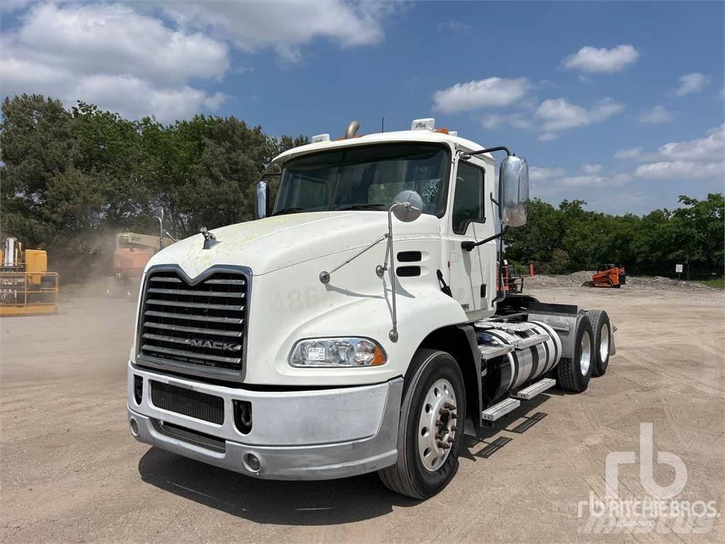 Mack CXU613 Truck Tractor Units