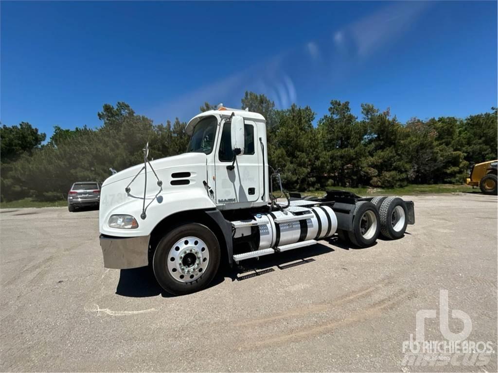 Mack CXU613 Truck Tractor Units