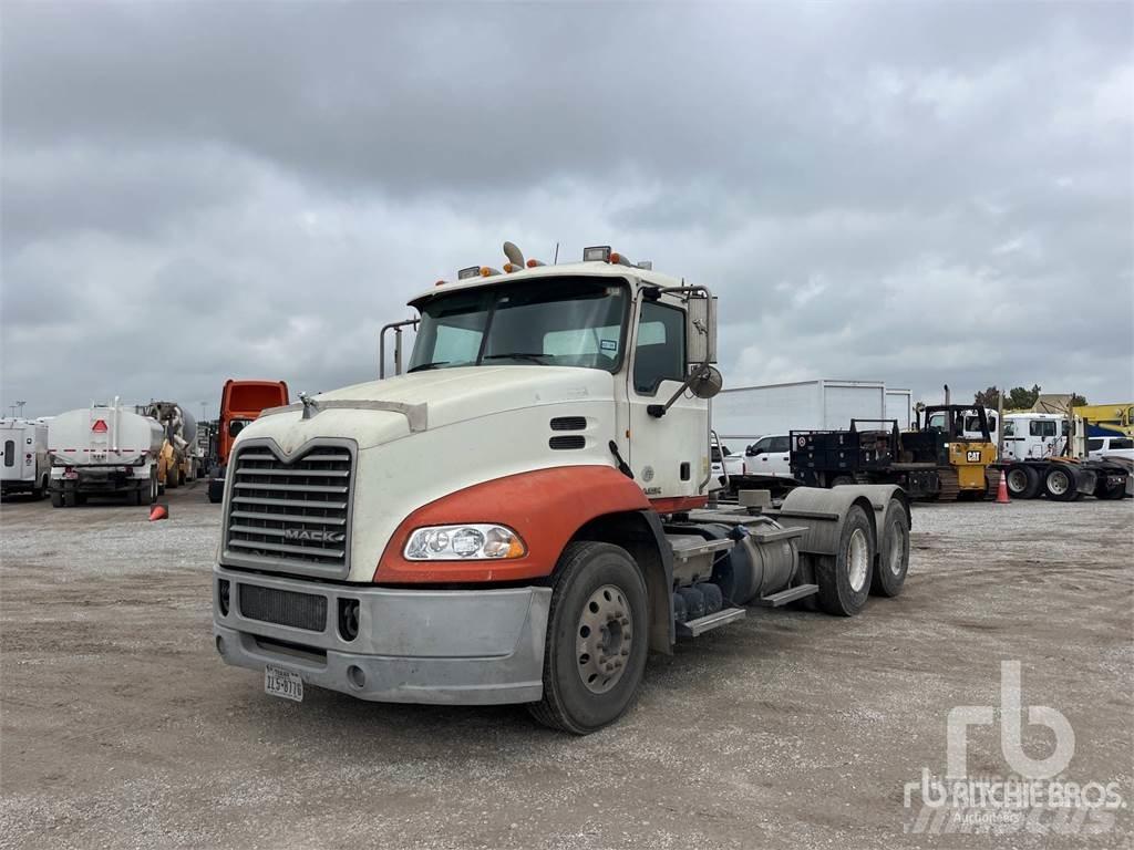 Mack CXU613 Truck Tractor Units