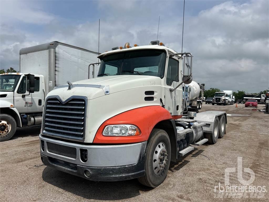 Mack CXU613 Truck Tractor Units