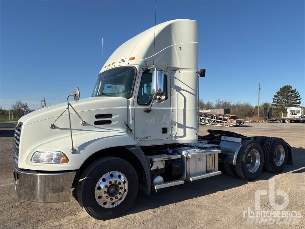 Mack CXU613 Truck Tractor Units