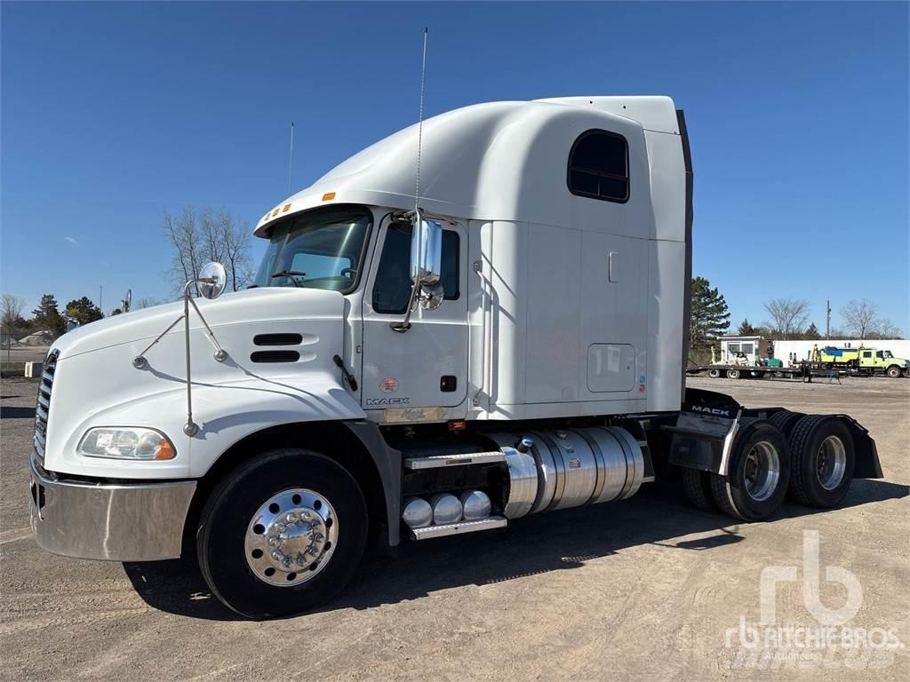 Mack CXU613 Truck Tractor Units