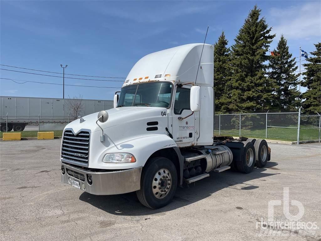 Mack CXU613 Truck Tractor Units