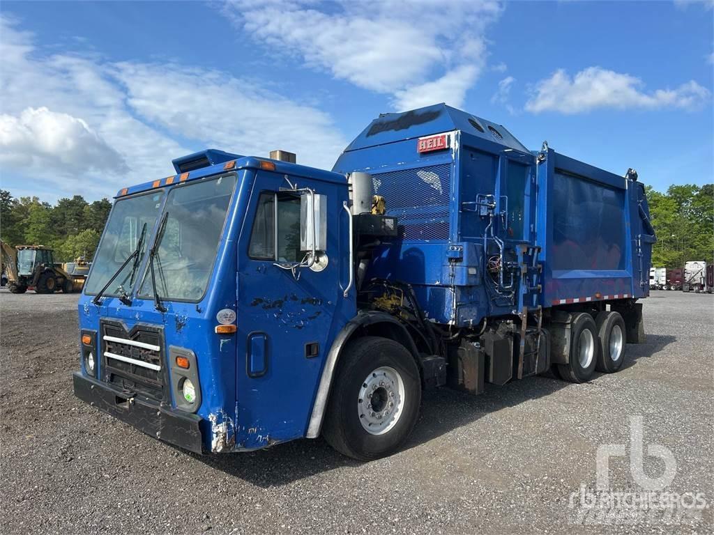 Mack LEU613 Waste trucks