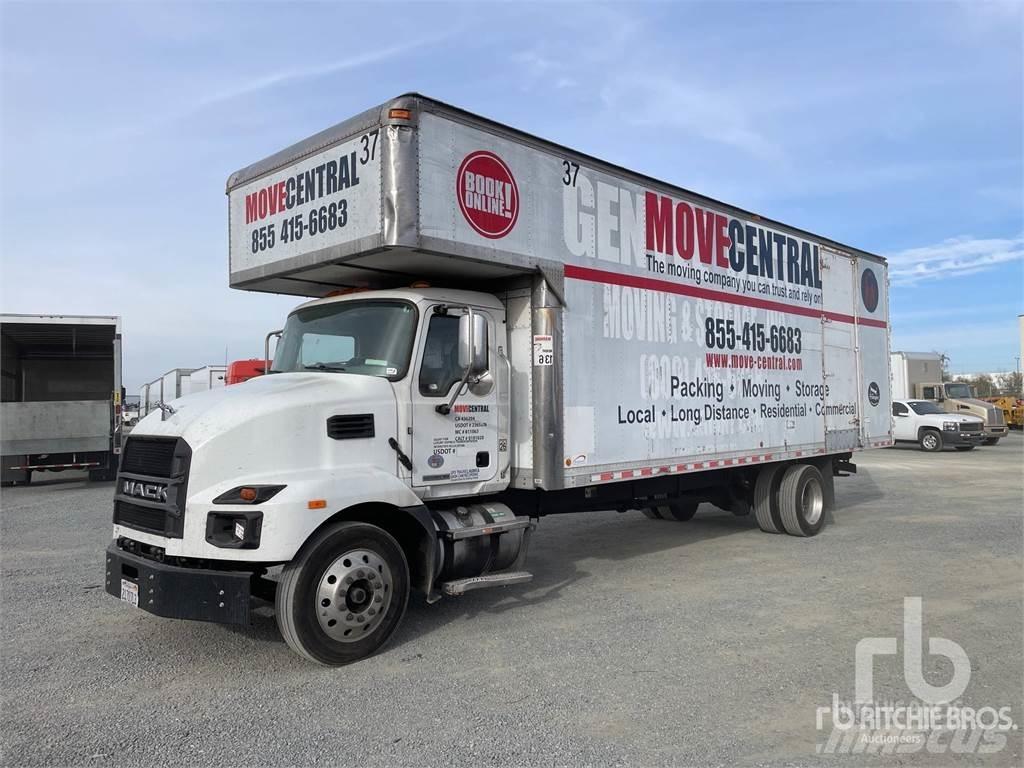 Mack MD Panel vans