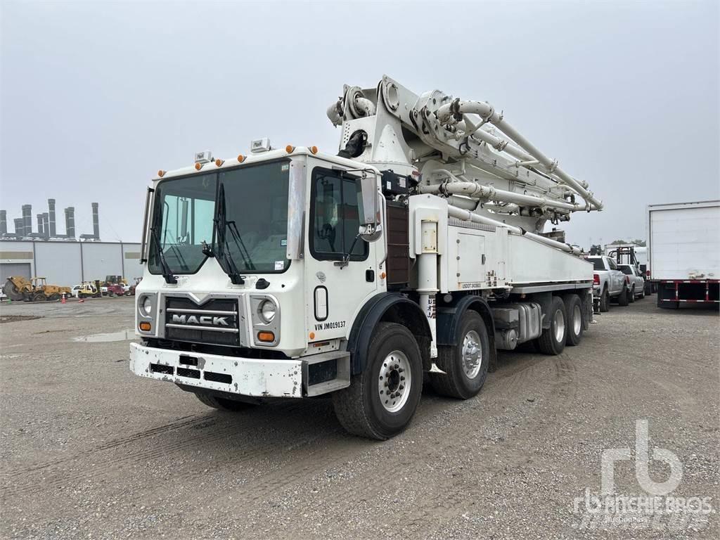 Mack MRU613 Concrete trucks