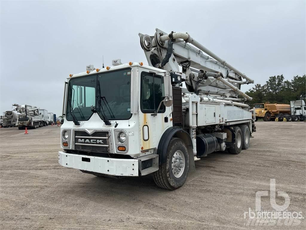 Mack MRU613 Concrete trucks