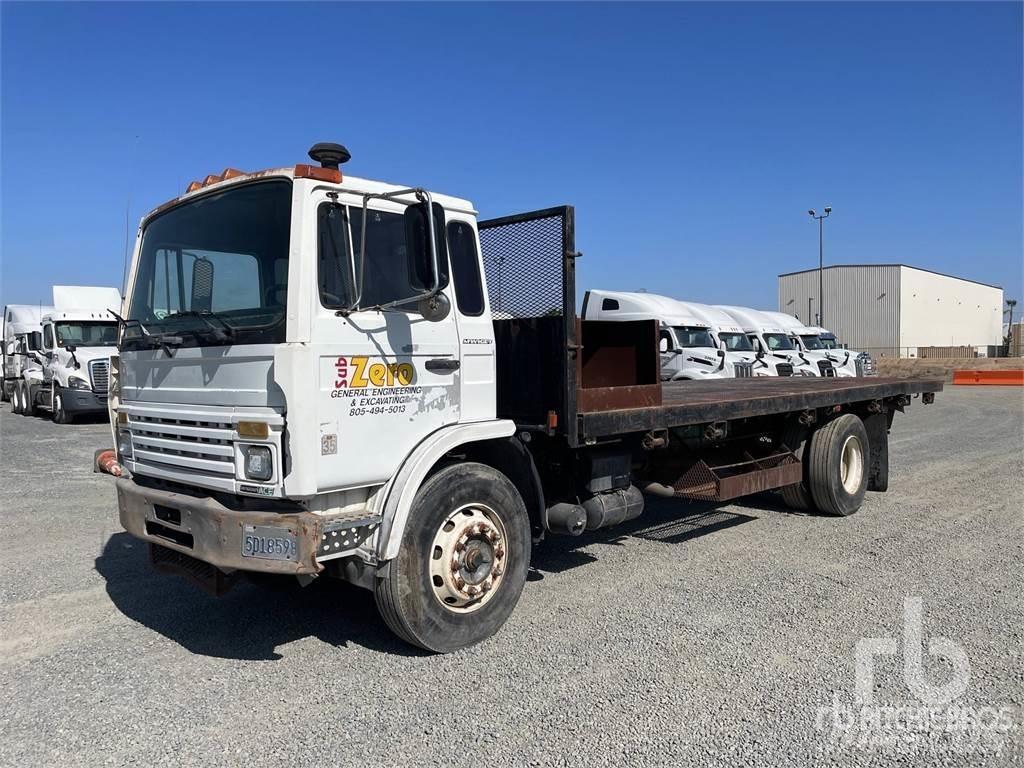 Mack MS250P Flatbed/Dropside trucks