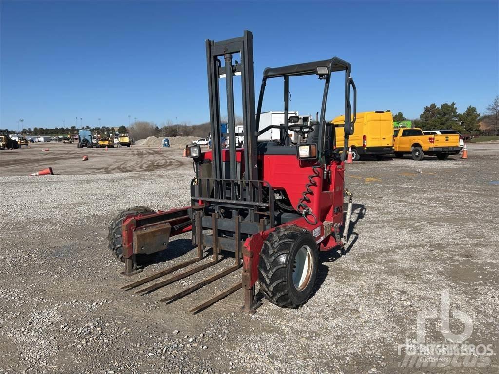 Moffett M50 Rough terrain truck