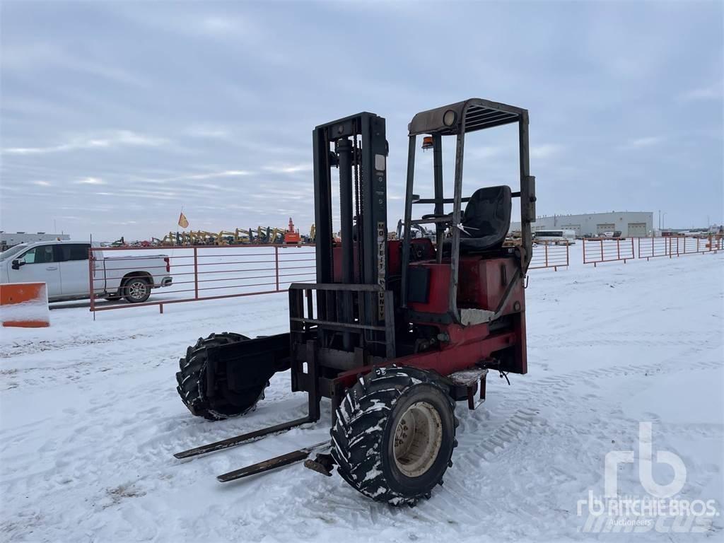 Moffett M5000 Rough terrain truck
