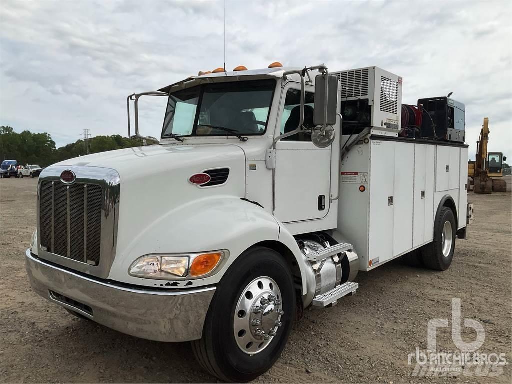 Peterbilt 337 Municipal / general purpose vehicles