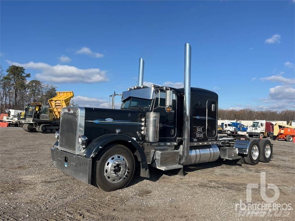 Peterbilt 379 Truck Tractor Units