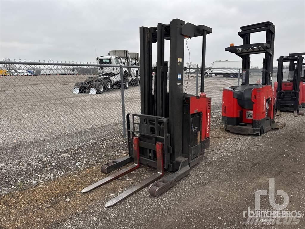 Raymond EASI Electric forklift trucks